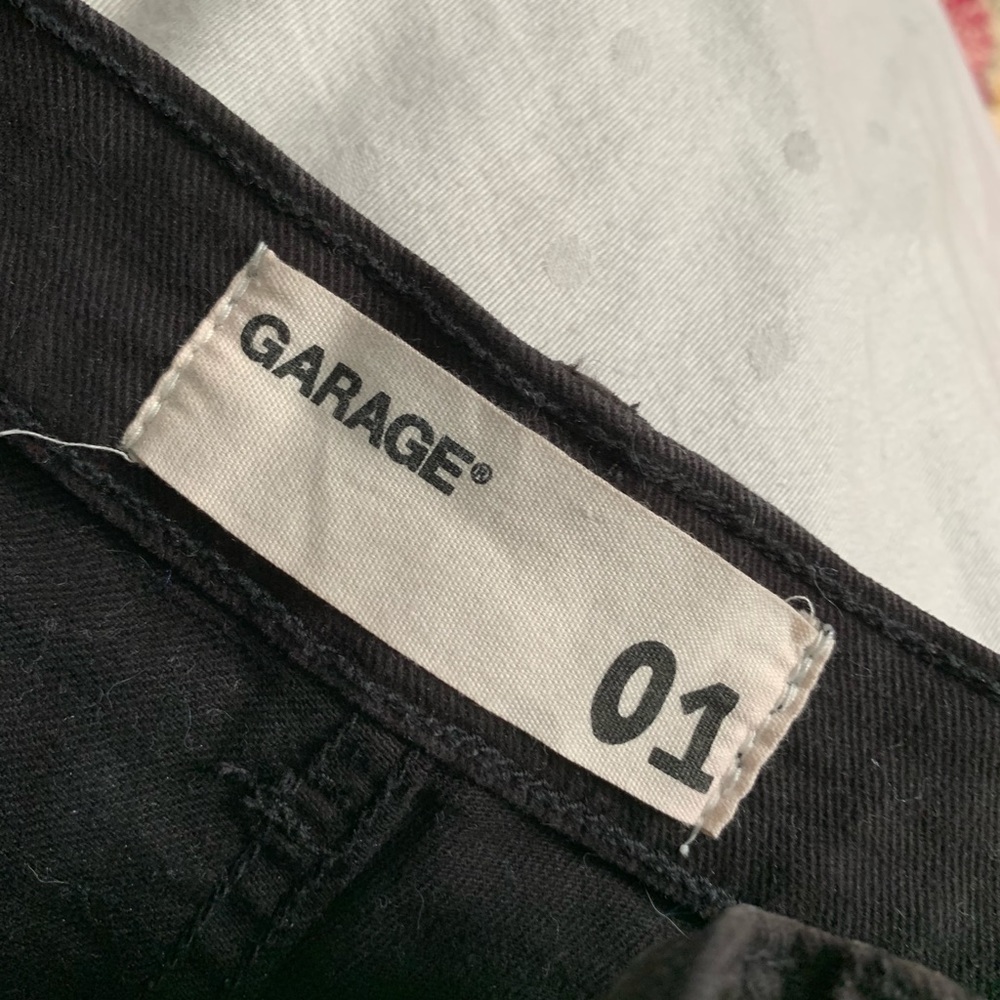 Shorts - Picture 3 of 3